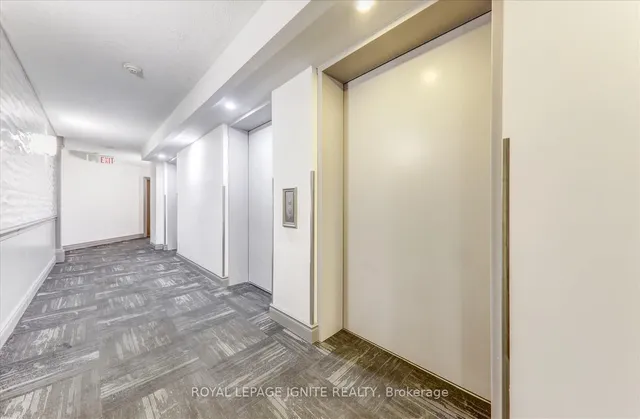 Additional image 5 of 330 Alton Towers Circ Unit 1801