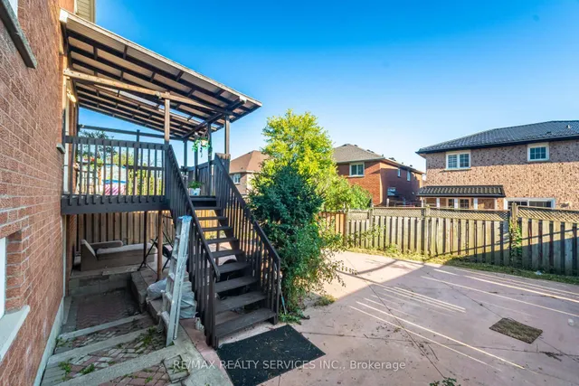 Additional image 45 of 59 Hullen Cres