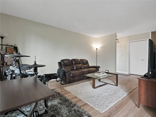 Additional image 5 of 64 Garrow Dr