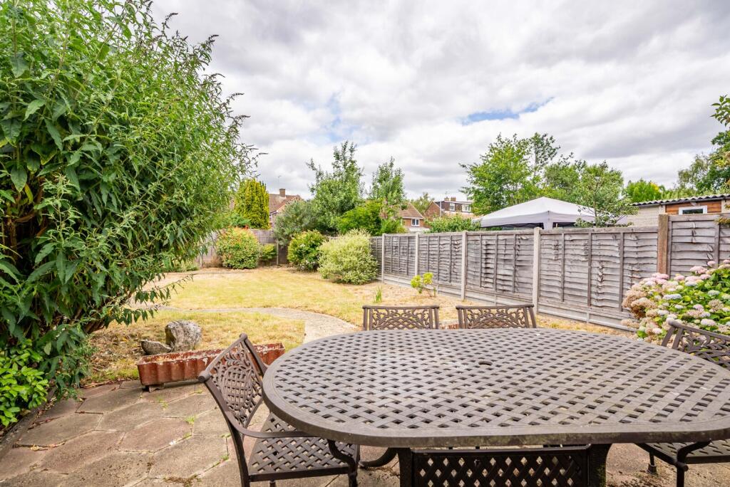 Additional image 12 of St. Vincent Drive, St. Albans, Hertfordshire, AL1