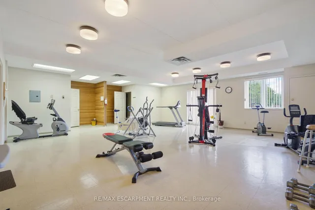 Additional image 25 of 416 LIMERIDGE Rd Unit 213