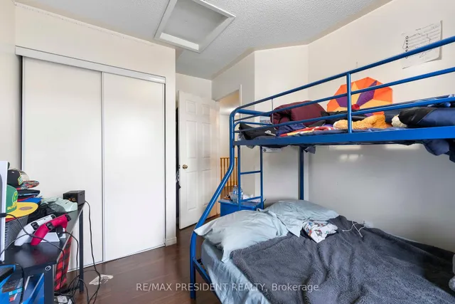 Additional image 29 of 26 Mattari Crt