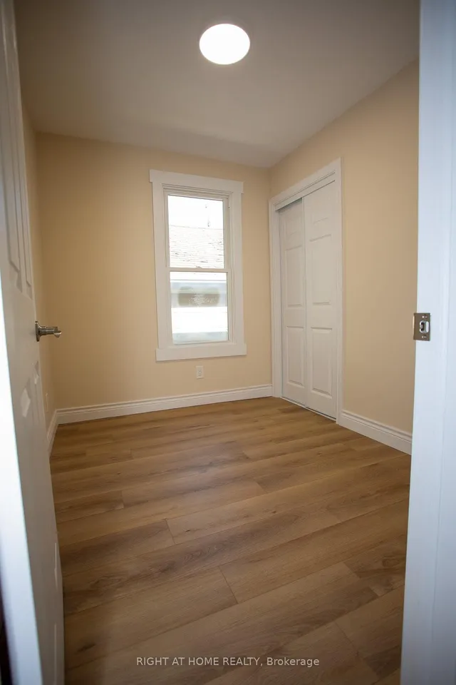 Additional image 12 of 11 Robins Ave