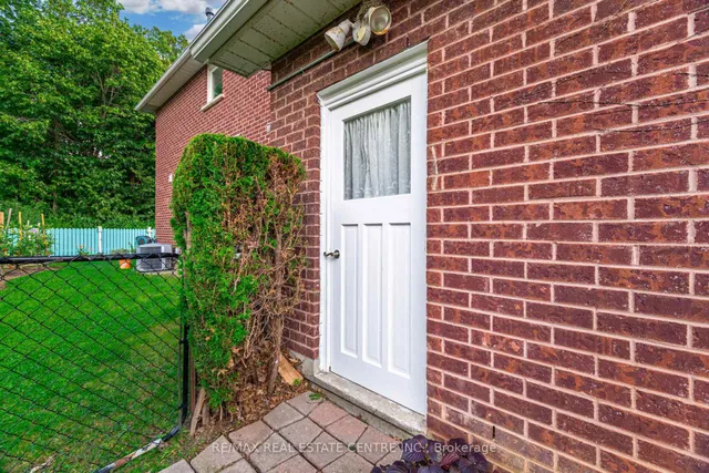 Additional image 42 of 20 Woodbury Crt