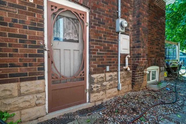 Additional image 3 of 228 Province St