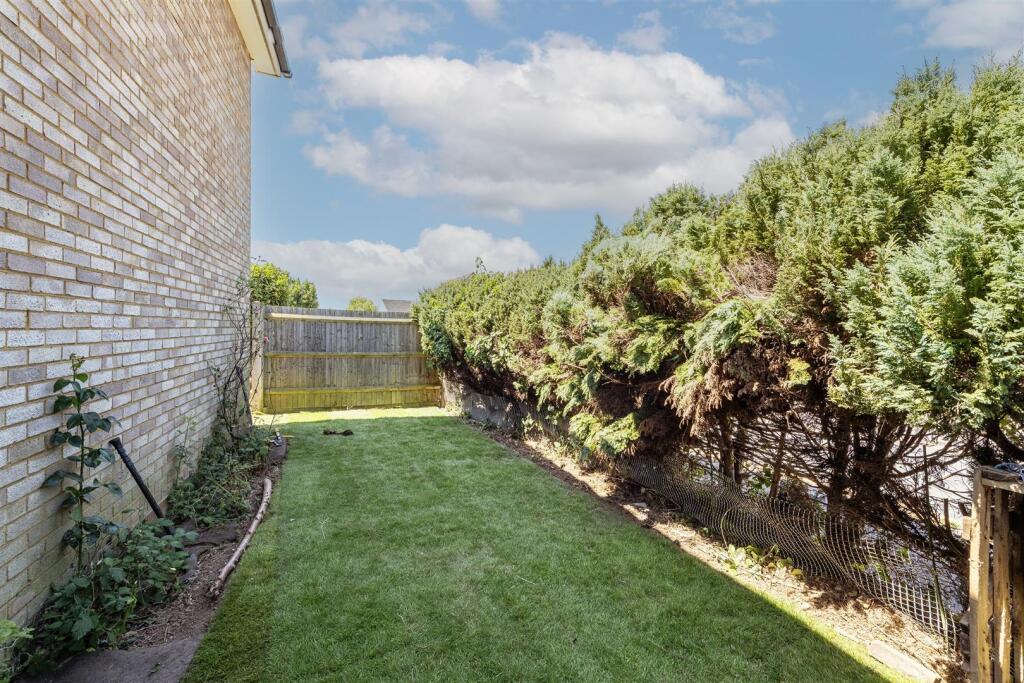 Additional image 15 of Jubilee Avenue, London Colney, St. Albans