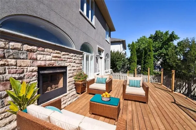 Additional image 11 of 43 Lowinger Ave