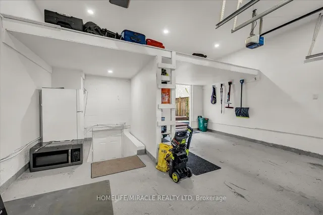 Additional image 8 of 301 O'donoghue Ave