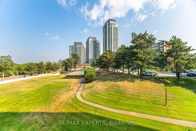 Additional image 35 of 10 Parkway Forest Dr Unit 306