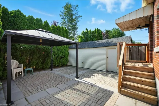 Additional image 43 of 127 Garside Ave