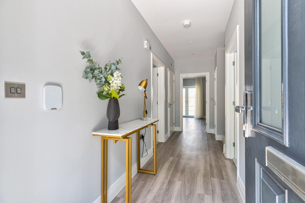 Additional image 13 of Oaklands Lane, Smallford, St. Albans, Hertfordshire, AL4