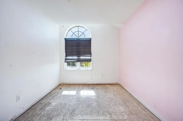 Additional image 25 of 6544 Opera Glass Cres