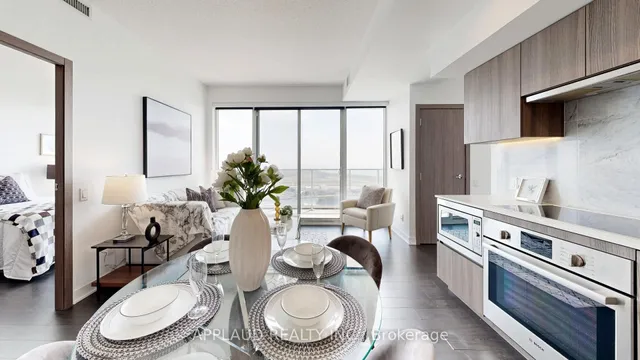 Additional image 10 of 17 Bathurst St Unit 3302