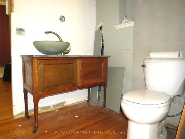 Additional image 7 of 120 Sanford Ave