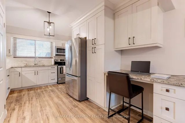 Additional image 9 of 26 Madoc St