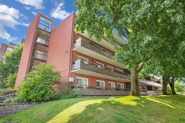 Additional image 33 of 11 Woodman Dr Unit 102