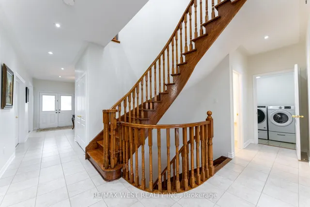 Additional image 11 of 8 Yellow Avens Blvd