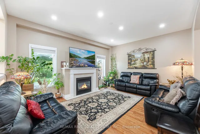 Additional image 11 of 35 Pantano Dr