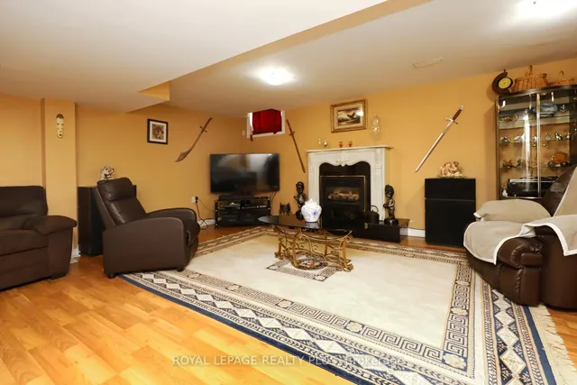 Additional image 34 of 1086 Hedge Dr