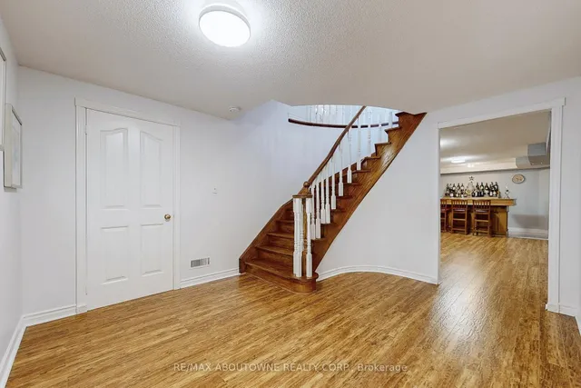Additional image 37 of 1398 Winterbourne Dr