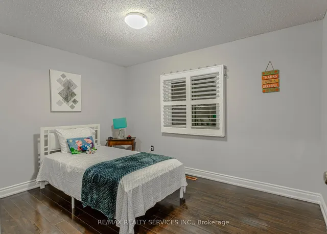 Additional image 33 of 32 Heddon Crt