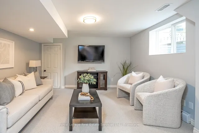 Additional image 35 of 1071 Melvin Ave