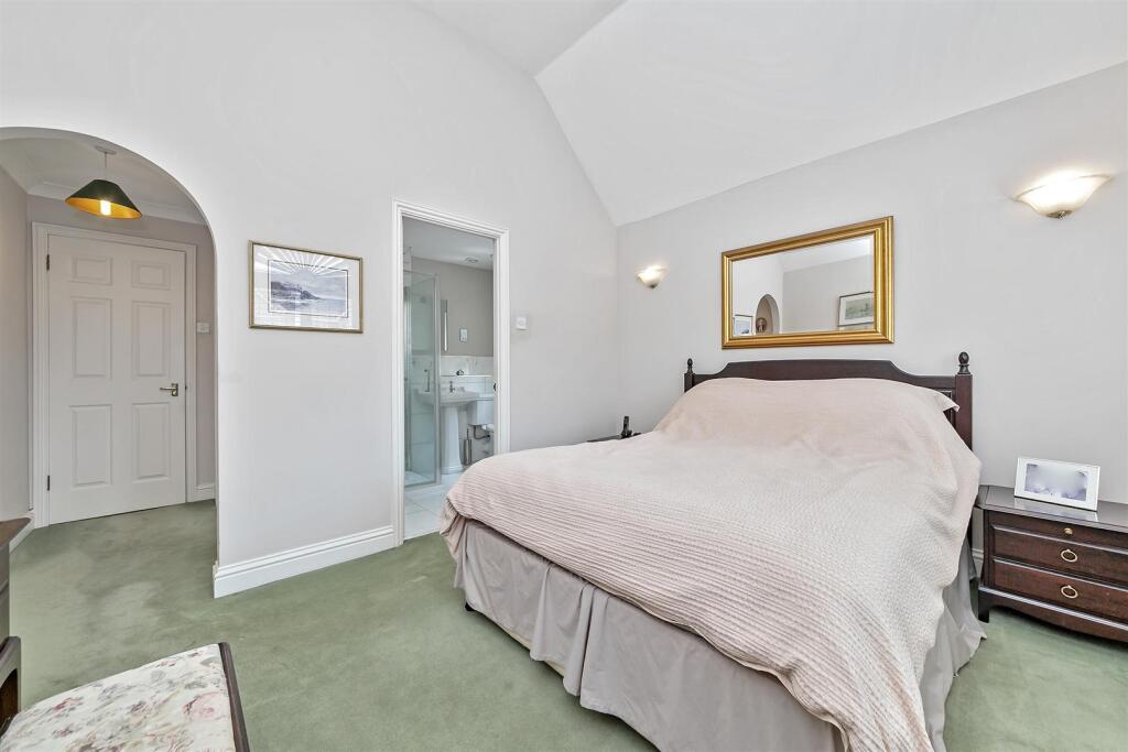 Additional image 18 of Damson Way, St Albans