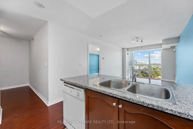 Additional image 6 of 68 Grangeway Ave Unit 909