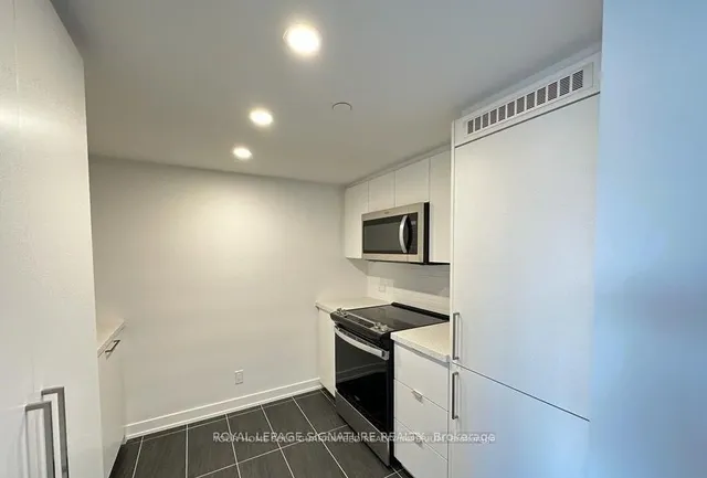 Additional image 3 of 30 Tretti Way Unit 1026