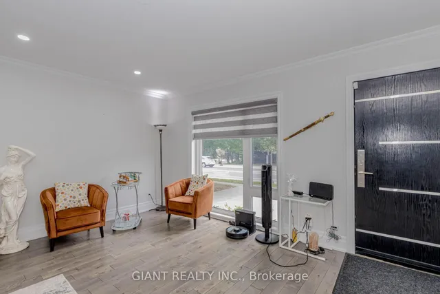 Additional image 26 of 90 Main St