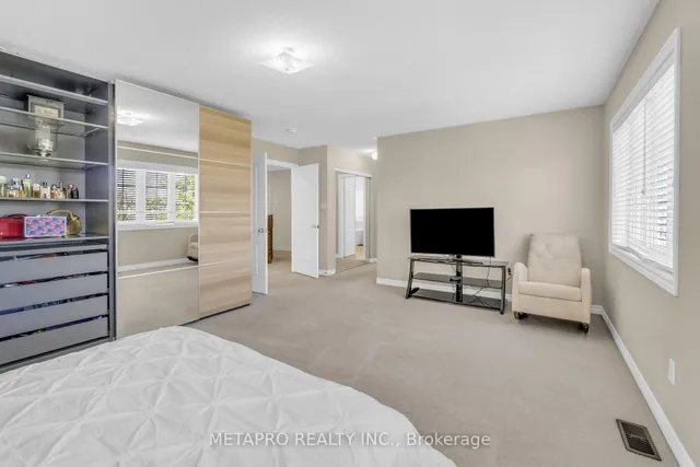 Additional image 29 of 20 Templeton Crt