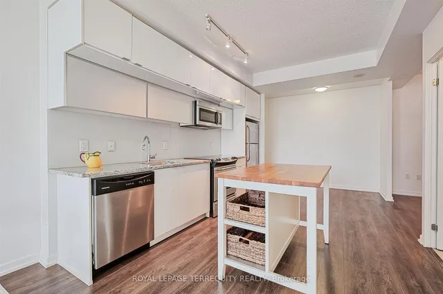 Additional image 9 of 62 Forest Manor Rd Unit 201