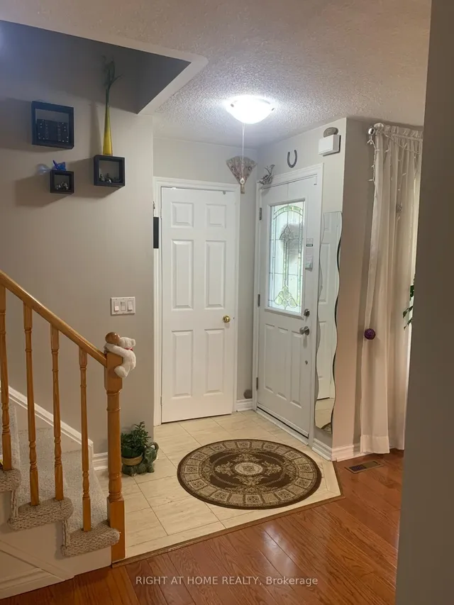 Additional image 16 of 32 Heathcliffe Sq