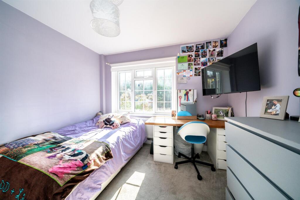 Additional image 24 of Oaklands Lane, St Albans