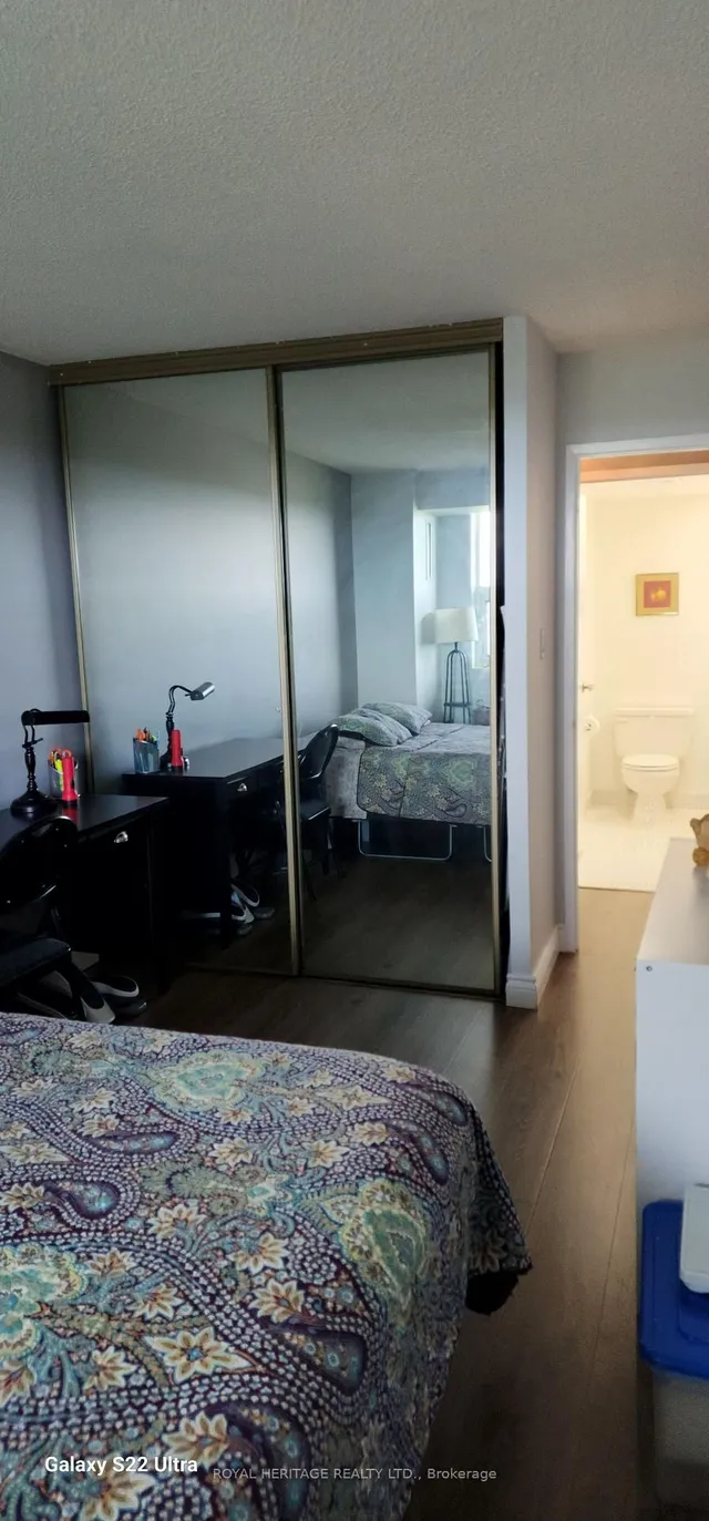 Additional image 12 of 20 Dean Park Rd Unit 1116