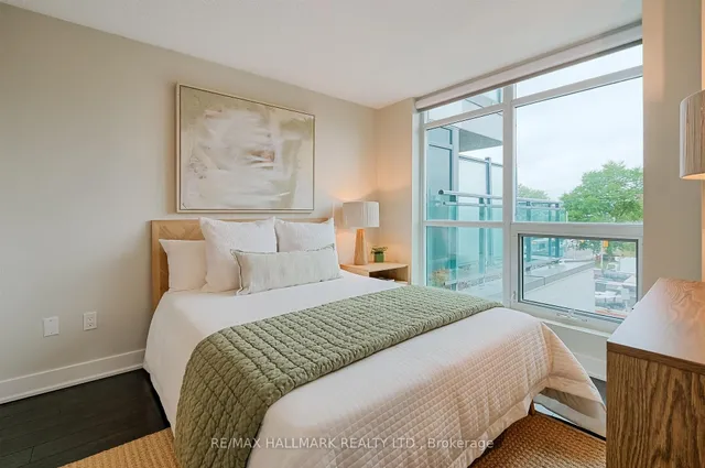 Additional image 30 of 1048 Broadview Ave Unit 302