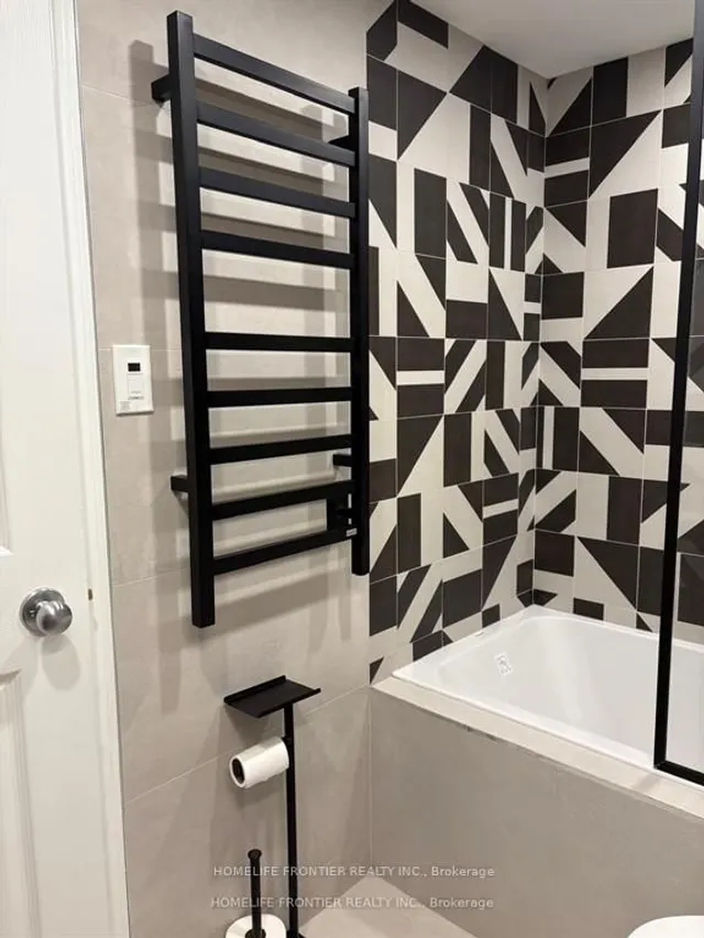 Additional image 8 of 388 Bloor St Unit 1107