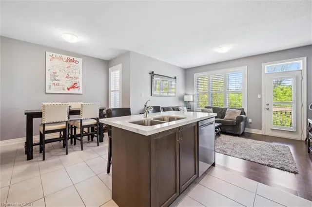 Additional image 11 of 29 Riverwalk Dr