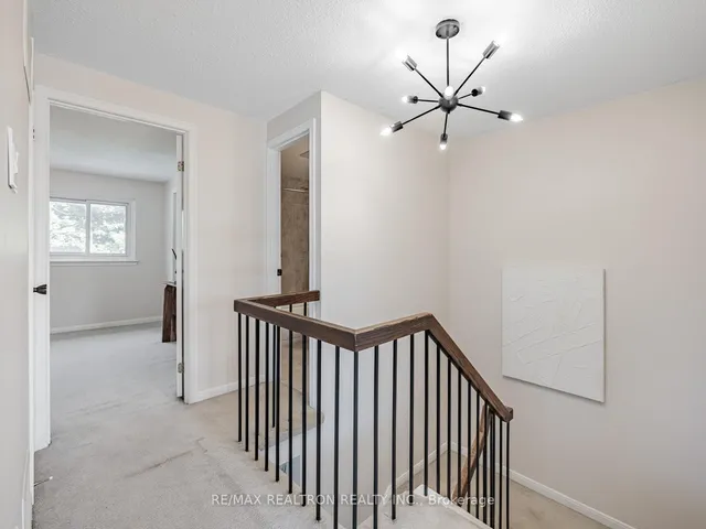 Additional image 24 of 32 Thatcher Crt