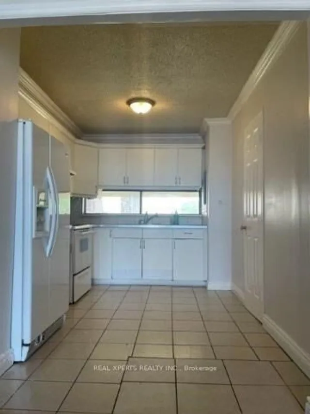 Additional image 3 of 4645 Jane St Unit 336