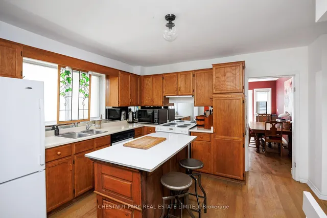 Additional image 8 of 83 Merrill Ave