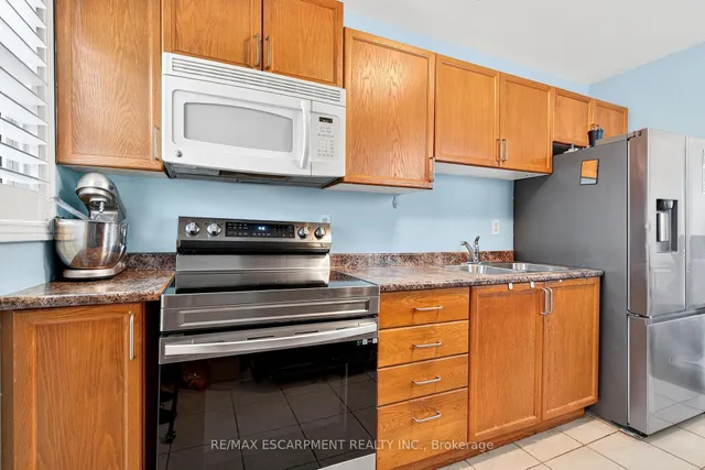 Additional image 10 of 15 Donald Ave