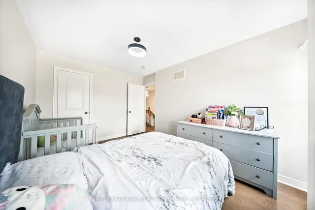 Additional image 20 of 8 Hogan Manor Dr