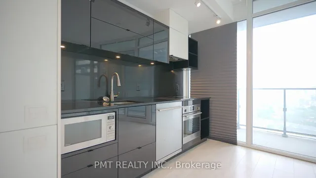 Additional image 5 of 125 Peter St Unit 1505