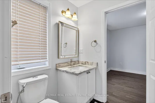 Additional image 32 of 980 Clark Blvd