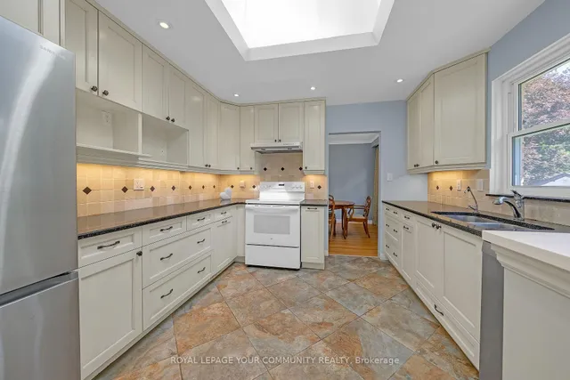 Additional image 8 of 9 Theresa Ave