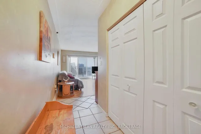 Additional image 6 of 8 Woodman Dr Unit 808