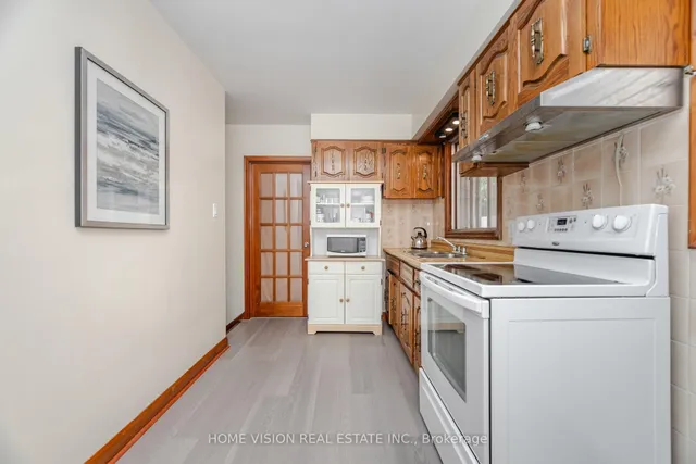 Additional image 25 of 15 Adair Ave