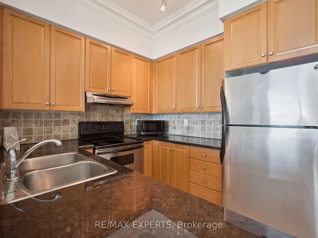 Additional image 19 of 7 Lorraine Dr Unit UPH-06