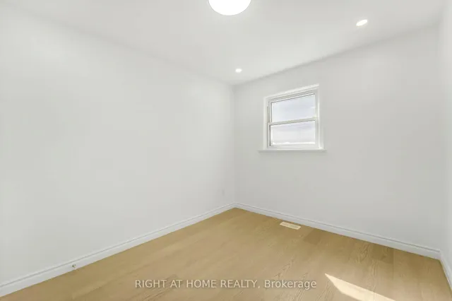 Additional image 11 of 36 Vanbrugh Ave